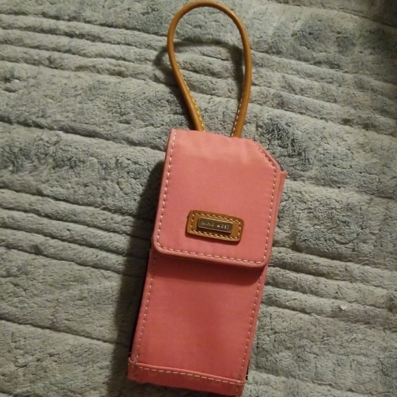 Cell Phone/ CC wallet carrier - Picture 1 of 4